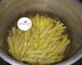 Foto langkah ke 4 dari resep Homemade Crunchy French Fries.