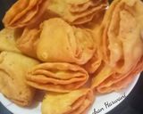 तिकोनी मठरी(Tikoni Mathri recipe in Hindi) रेसिपी चरण 6 फोटो