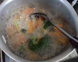 Foto langkah ke 6 dari resep Bening Bayam Wortel.