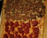 Foto del paso 4 de la receta: Pizza mitad pepperoni y mitad champiñones