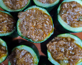 Foto del paso 5 de la receta: Calabacín relleno de atún