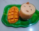 मैंगो मिल्क शेक(mango milk shake recipe in hindi) रेसिपी चरण 3 फोटो