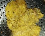 Foto langkah ke 2 dari resep Telur crispy geprek.