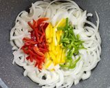 Foto del paso 2 de la receta: 🌶️🍲 Guiso de mondongo con aceite especiado picante 🍲🌶️ EL GUISO Económico y rendidor!!