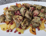 Foto del paso 4 de la receta: Alcachofas con foie, patatas, huevos y jamón