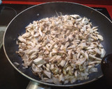 Foto del paso 1 de la receta: Filetes rusos con puré de patata en Dijon