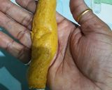 A picture of step 3 of Mustard gravy vali gatte ki sabji with chapati.