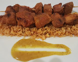 Foto del paso 5 de la receta: Pinchos morunos caseros sobre arroz al curry