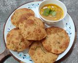 A picture of step 8 of Urad dal puri.