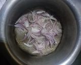 A picture of step 7 of Chicken macaroni bun in patila.