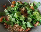 Foto langkah ke 3 dari resep Mie Goreng Shirataki.