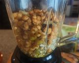 Foto del paso 2 de la receta: Hummus de Aceitunas y Queso Feta