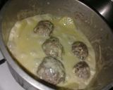 Foto del paso 5 de la receta: Albóndigas a la crema con cebolla de verdeo