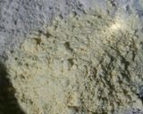 A picture of step 1 of Thepla Pizza.