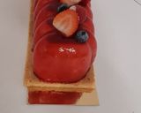 Une image de l'étape 5 de Bûche mousse vanille et crémeux fruits rouges.