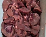Foto del paso 1 de la receta: Riñones al vino blanco