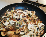 Foto del paso 3 de la receta: Pavo con champiñones