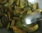 A picture of step 6 of Cowpea Curry.