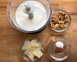 Foto del paso 1 de la receta: Salsa de nueces y parmesano