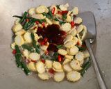 Foto langkah ke 3 dari resep Tumis Cumi Putren.