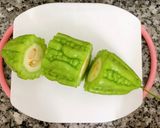 Hình bước làm 2 của món Khổ qua nhồi thịt chả cá