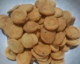 A picture of step 6 of Lachhedar Mathri / Layered Mathri.