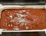 Foto langkah ke 5 dari resep Shiny Crust Brownies.