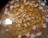 A picture of step 2 of Creamy White Chili.