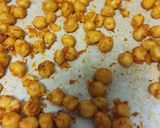 A picture of step 4 of Crunchy Roasted Parmesan Chick Peas.