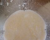 A picture of step 2 of Orange milkshake.