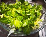 Foto del paso 1 de la receta: Ensalada fresca con frutos secos