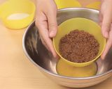 Foto langkah ke 2 dari resep Chewy Chocolate Chip Cookies.