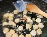 A picture of step 4 of My Quick Tasty Scallops 😋.