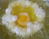 Foto langkah ke 1 dari resep Telur Ceplok Masak Kecap.