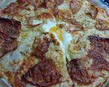 Foto del paso 4 de la receta: Pizza bacon, tomatiga, ceba, ais, formatge sense lactosa