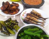 Foto langkah ke 2 dari resep Sambel ayam bakar pedas.