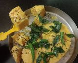 A picture of step 3 of Instant khaman dhokala.
