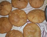 A picture of step 12 of Crispy chicken mongh daal Kachori😋.