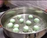 Foto langkah ke 5 dari resep Klepon lembut, tiba tiba jadi viral ?.