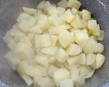 Foto del paso 3 de la receta: 🥔🧄🌱 Puré de papas a la provenzal 🌱🧄🥔