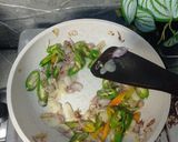 Foto langkah ke 4 dari resep Cumi Tumis Cabai Hijau.