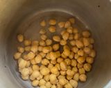 A picture of step 1 of Lahori Chickad Chole curry.
