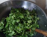 Foto langkah ke 5 dari resep Tumis Selada Air Terasi.