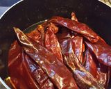 Foto del paso 5 de la receta: Mole de espinazo de cerdo con verdolagas