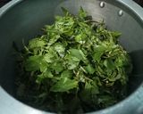 A picture of step 2 of Bathua Raita.