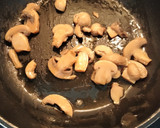 Foto del paso 2 de la receta: Espaguetis con salsa de champiñones
