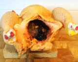 Foto del paso 6 de la receta: Pollo de corral relleno a la catalana 🐓