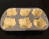 A picture of step 11 of Apple Crumble Pastry Tarts.