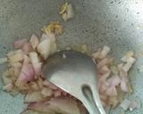 A picture of step 3 of Masala pav.