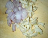 Foto langkah ke 3 dari resep Sayur bening wortel + bayam.